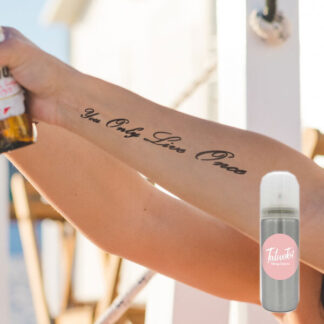 Pochoir You only live once avec spray d’encre noir
