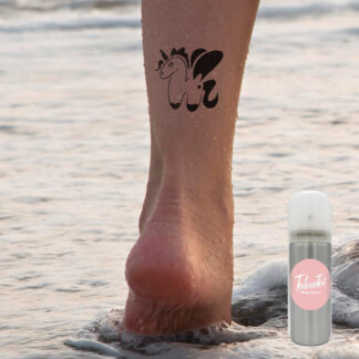 Pochoir Licorne souriante avec spray d’encre noir